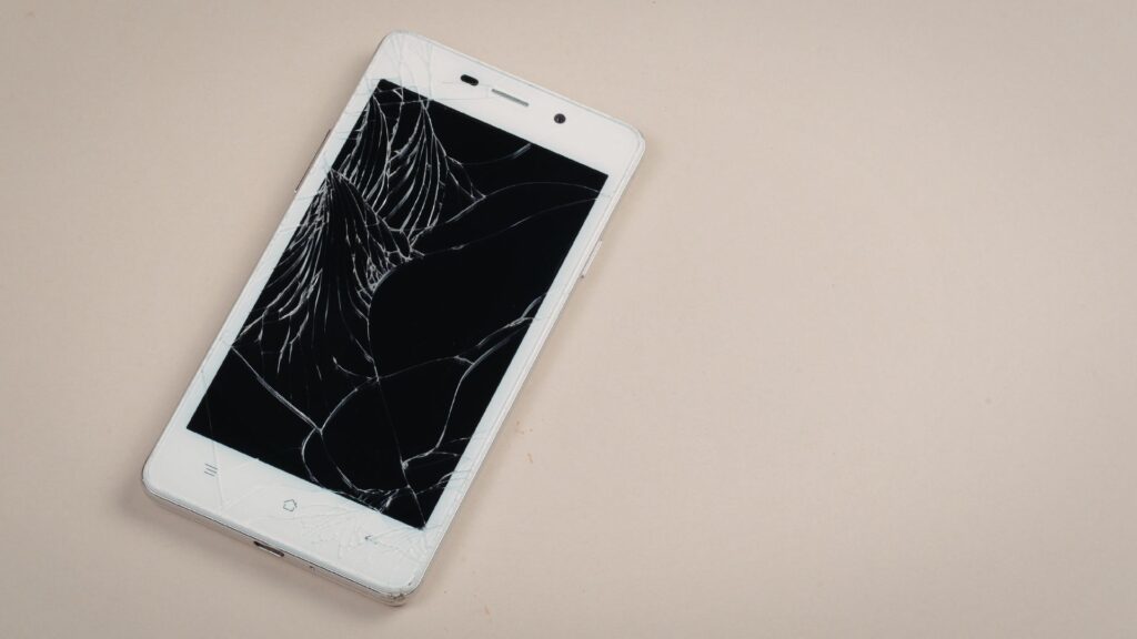 Tela de Celular Quebrada em Santo André: O Que Fazer